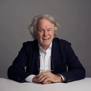 Retrato de  Terry Hayes