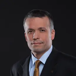 Retrato de Óscar Landerretche