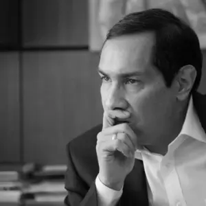 Retrato de  César Caballero