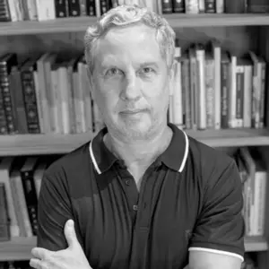 Retrato de Guillermo Martínez