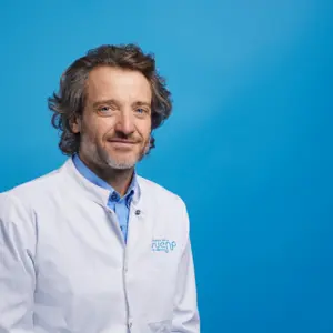 Retrato de Dr. Javier Albares