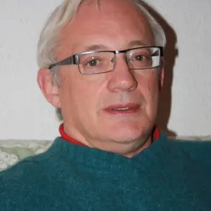 Retrato de  Ernesto Milá