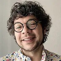 Retrato de Robert Garcia