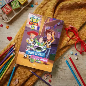Imagen extra Toy Story 5. Libro de arte y juguetes 4