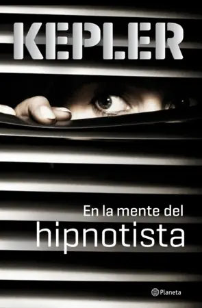 Portada En la mente del hipnotista